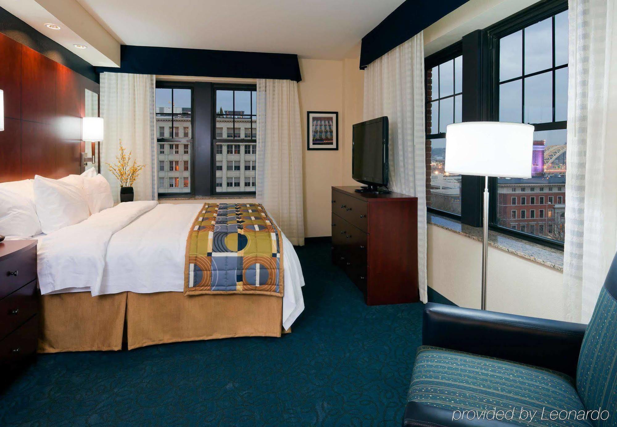 Residence Inn By Marriott Cincinnati Downtown/The Phelps חדר תמונה